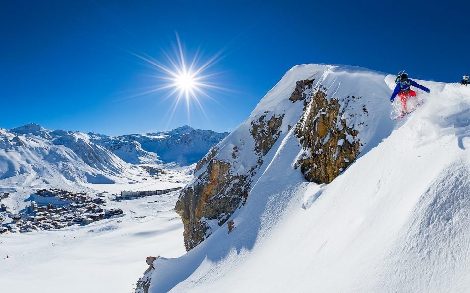 http://www.toursaltitude.com/wp-content/uploads/2014/07/Tignes-panorama©andyparant-HD-e1687889359563-955x595.jpeg